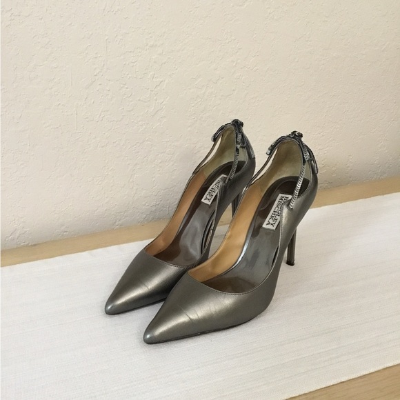 Badgley Mishka Metallic Bow Heels Size 8M - Picture 1 of 10
